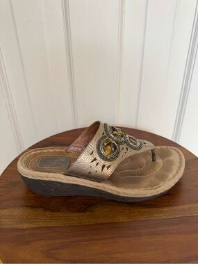 Clarks Metallic Bronze Beaded Thong Sandal